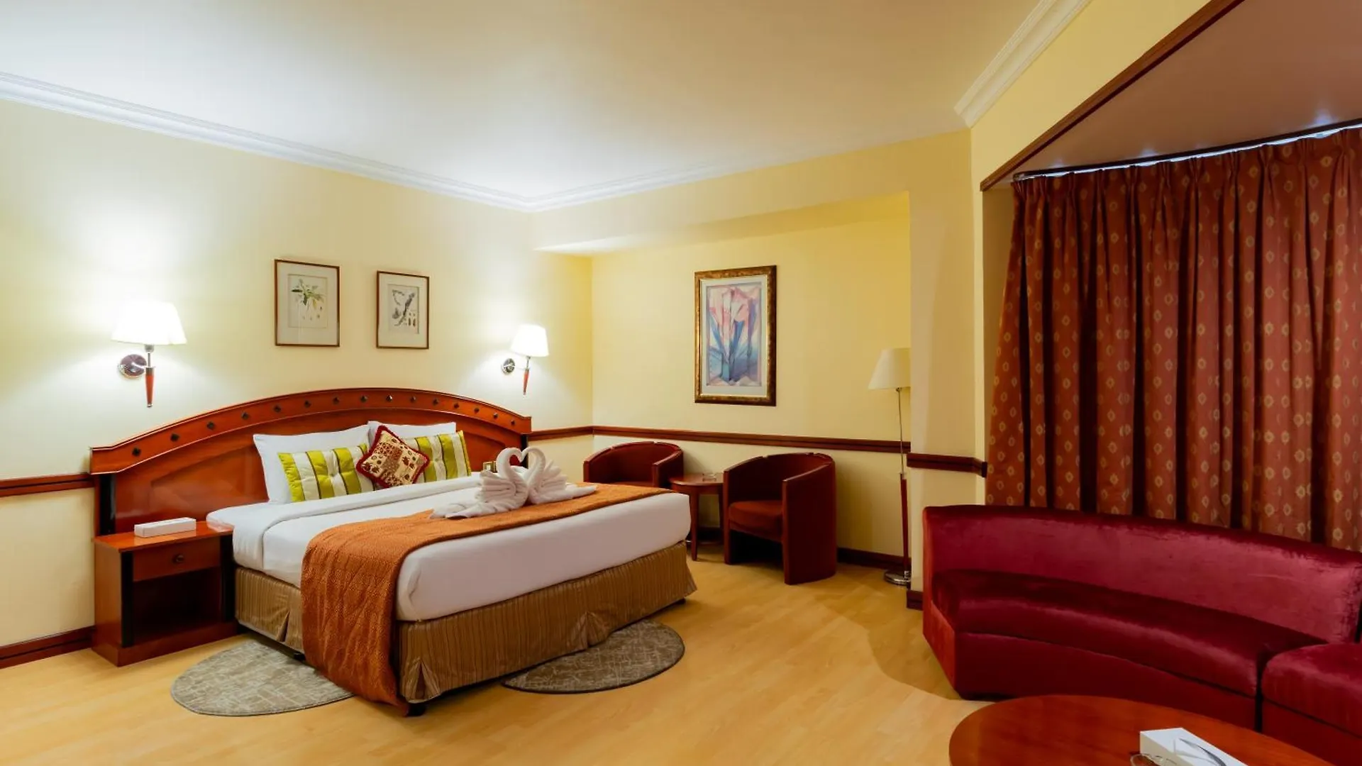 City Palace Hotel دبي